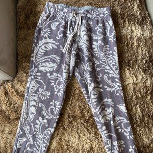 ✨ SALE $12 ✨Lilka Sweatpants